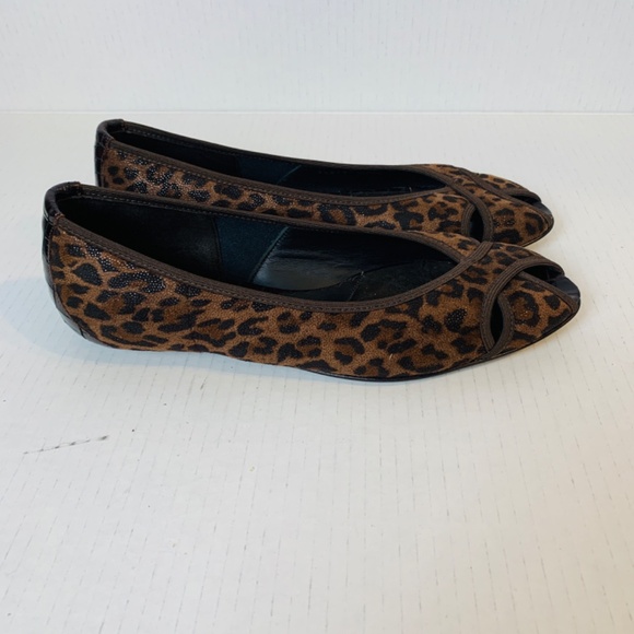 DONALD J PLINER Brown Leopard Suede GLORIA Flats 9.5 N Peep Toe Shimmer Italy - Picture 7 of 16